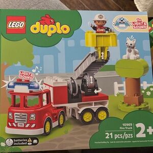 NWT RETIRED LEGO DUPLO Fire Truck with Light and Sound